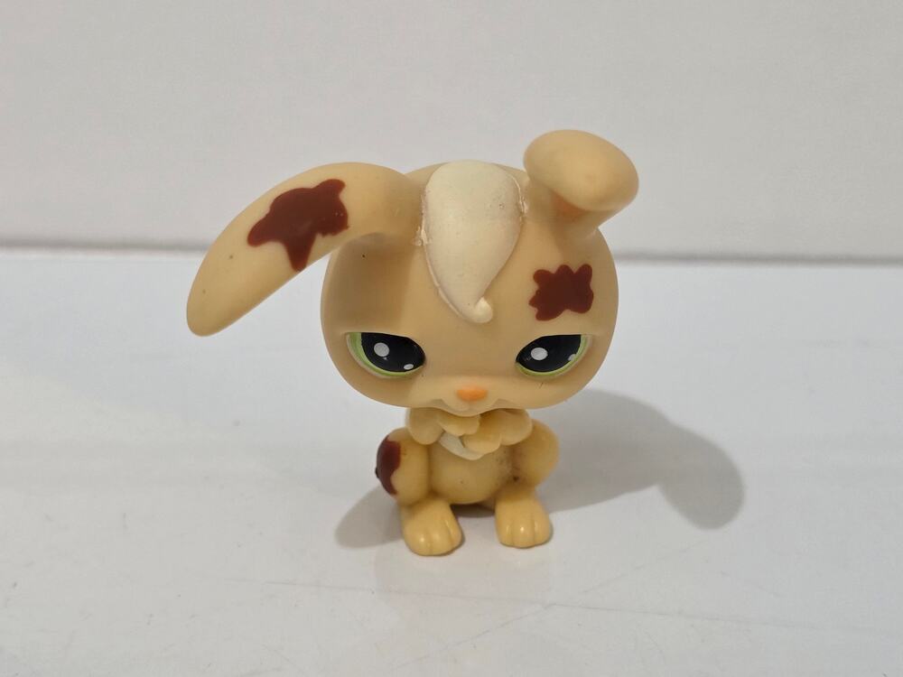 Hasbro Littlest Pet Shop #972 Bunny Rabbit
